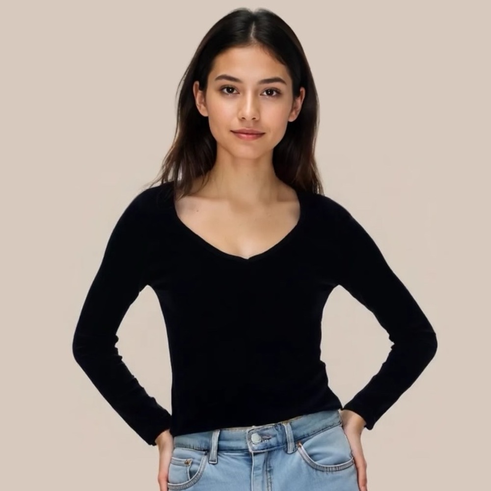 XCVI wearables long sleeve vneck top